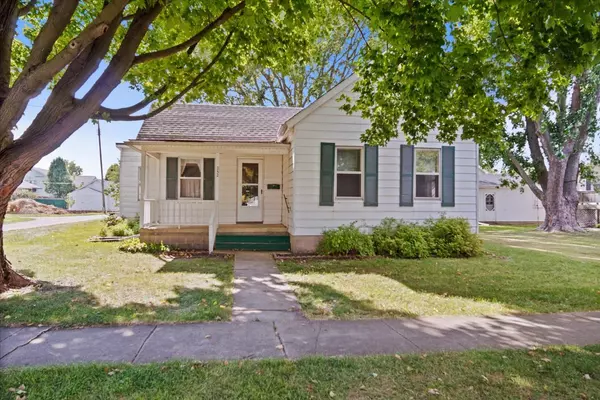 252 N Elm ST, El Paso, IL 61738