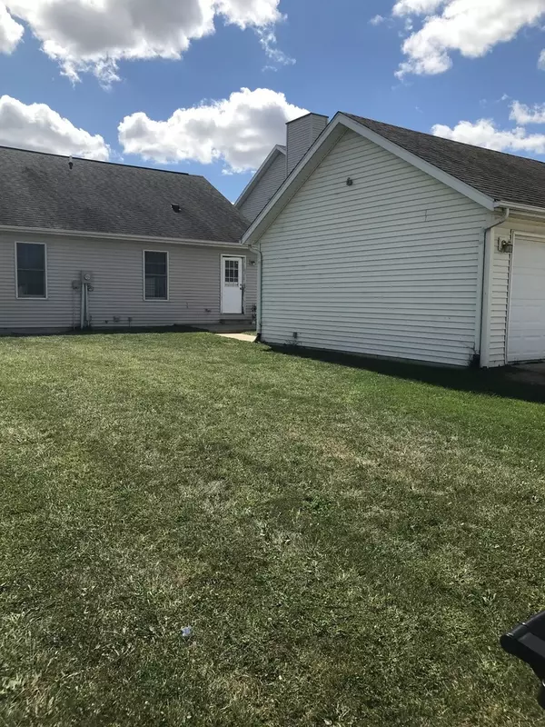 Normal, IL 61761,920 Perry LN