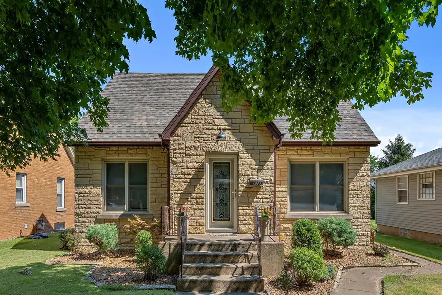 212 S May AVE, Kankakee, IL 60901