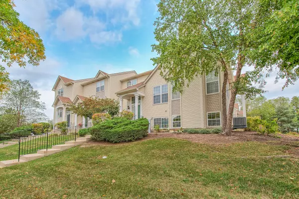 Gurnee, IL 60031,1602 Silvergate CT