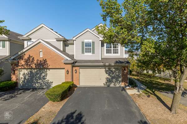 650 Creekside CIR #7-5, Gurnee, IL 60031