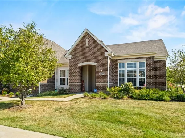 2672 Barrington CIR, Naperville, IL 60564