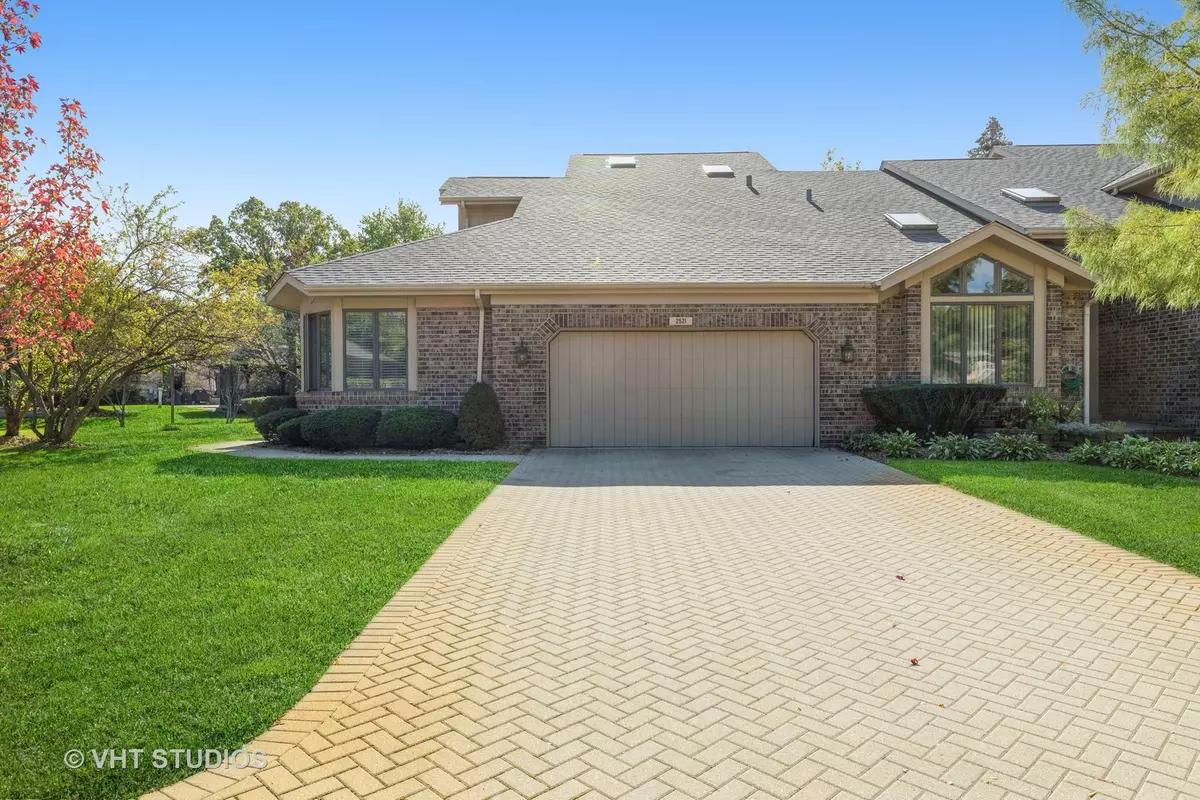 Olympia Fields, IL 60461,2521 Saint Andrews DR