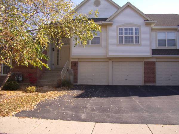 1651 Colfax CT #2, Bartlett, IL 60103