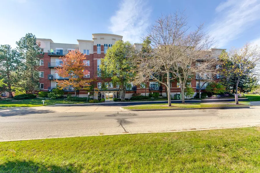 840 WEIDNER RD #403, Buffalo Grove, IL 60089