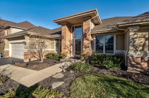 West Chicago, IL 60185,813 Deering CT