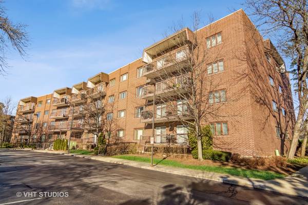 350 E Dundee RD #101, Buffalo Grove, IL 60089