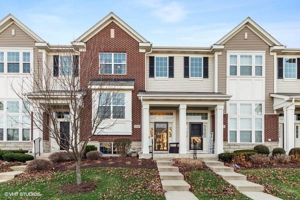 15310 Sheffield Square Pkwy, Orland Park, IL 60462