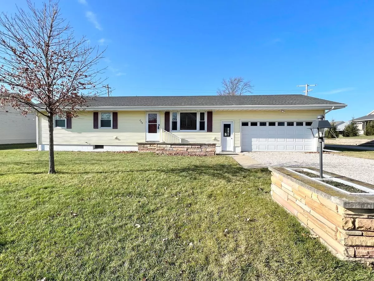 Gifford, IL 61847,208 S New ST