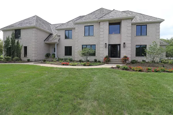 16393 Thoroughbred DR, Old Mill Creek, IL 60083