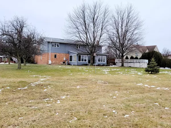 Homer Glen, IL 60441,16112 W Oak Valley TRL