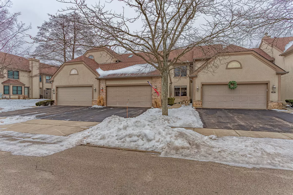 Schaumburg, IL 60194,127 Barton CIR #53