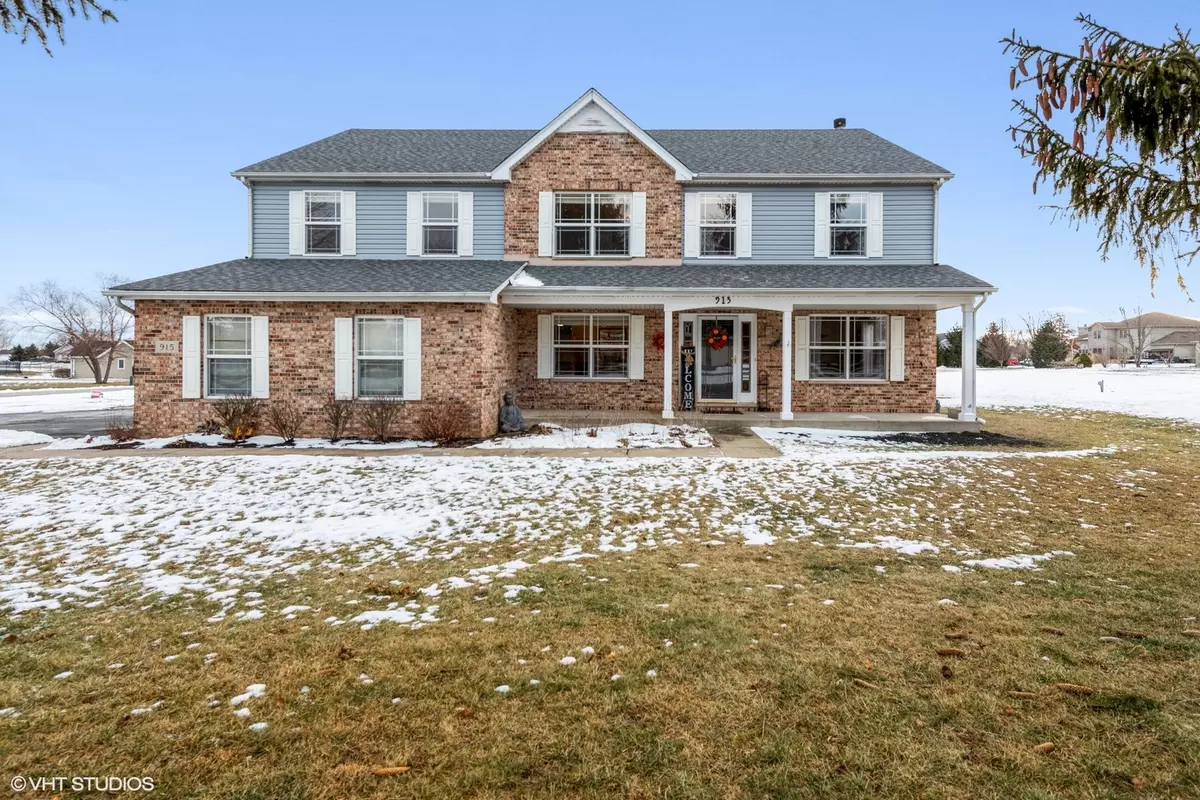 Spring Grove, IL 60081,915 Suzanne LN