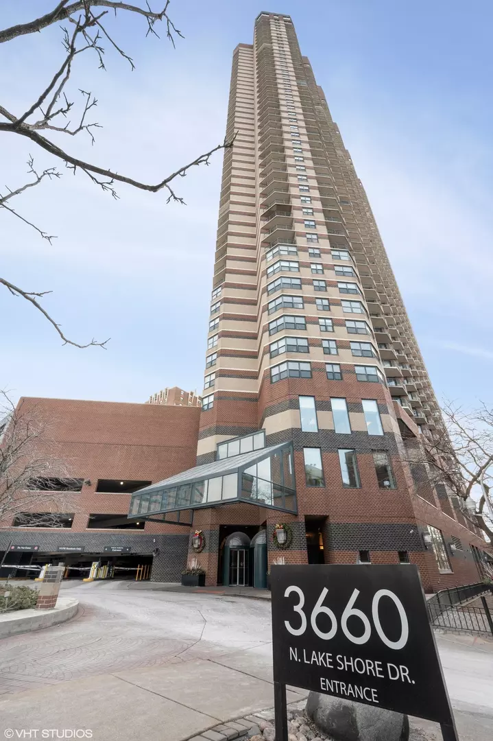 Chicago, IL 60613,3660 N Lake Shore DR #615