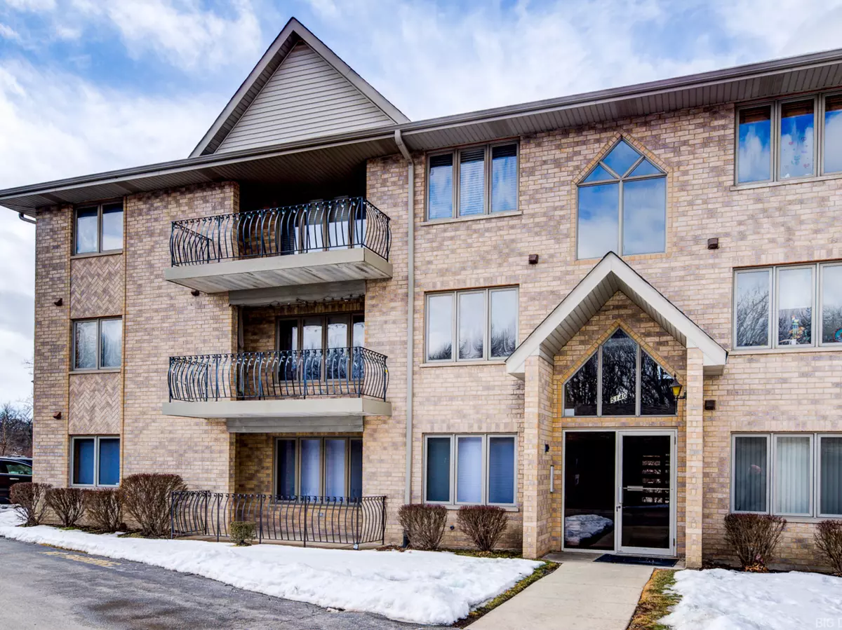 Oak Forest, IL 60452,5140 Shadow Creek DR #1