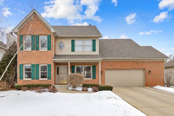 5 W Sandstone CT, South Elgin, IL 60177