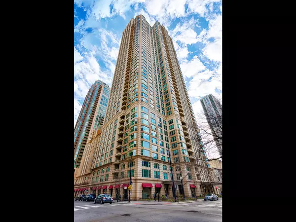 25 E Superior ST #1502, Chicago, IL 60611