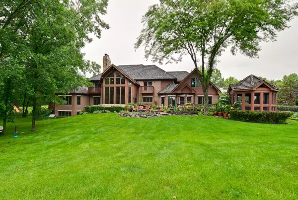 13535 Lucky Lake DR, Lake Forest, IL 60045