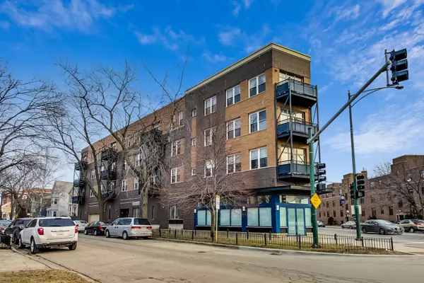 2143 W Wellington AVE #302, Chicago, IL 60618