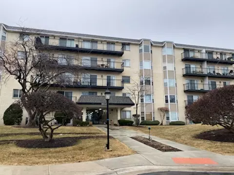 8640 Waukegan RD #225, Morton Grove, IL 60053