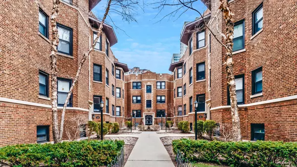 526 W CORNELIA AVE #1, Chicago, IL 60657