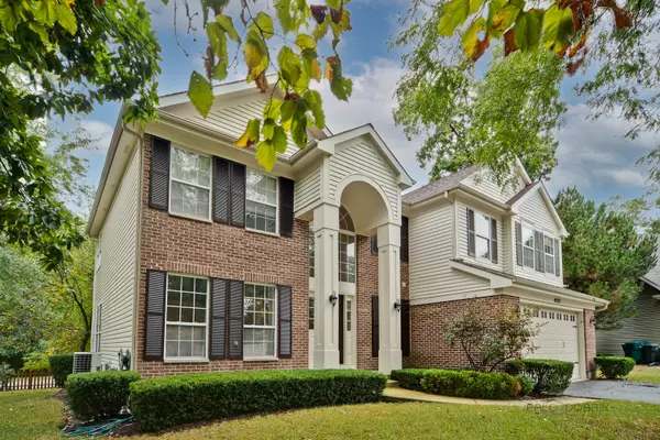 4573 W Wren CT, Libertyville, IL 60048