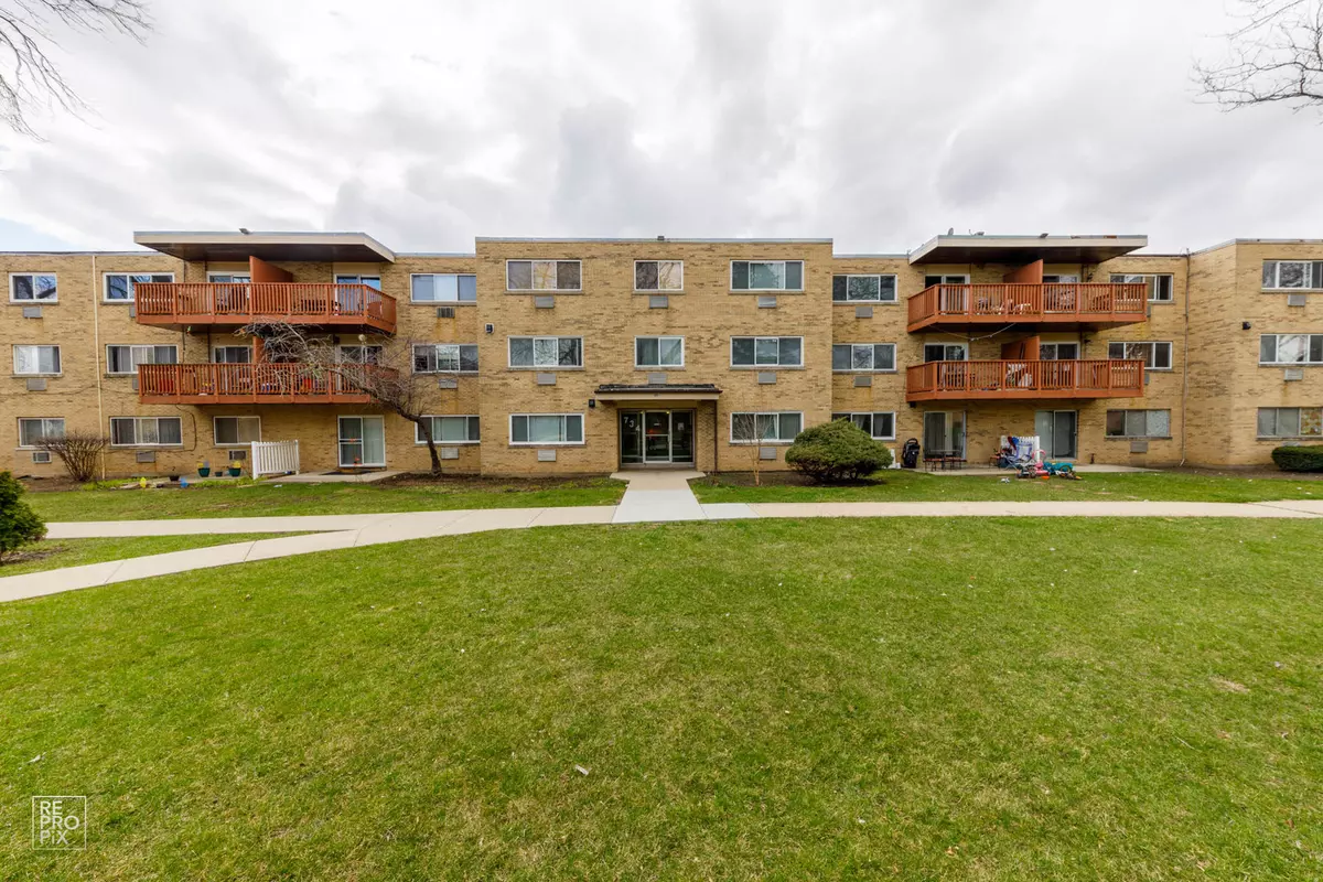 Mount Prospect, IL 60056,734 Dempster ST #203