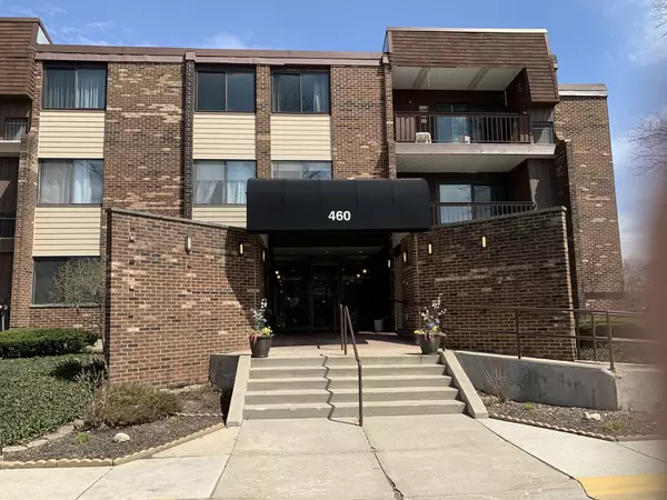 460 Raintree CT #3K, Glen Ellyn, IL 60137