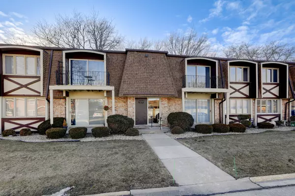 12750 Carriage LN #B2, Crestwood, IL 60418