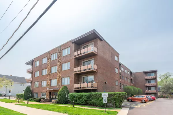 Wilmette, IL 60091,435 Ridge RD #405