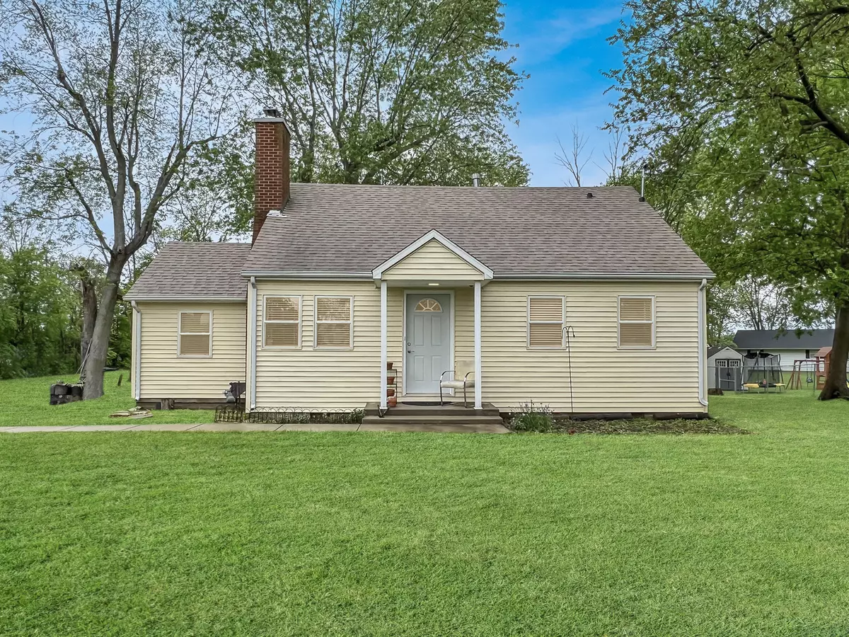 Gifford, IL 61847,311 N West ST