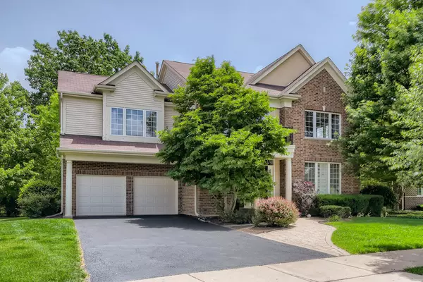 2481 Overview DR, Buffalo Grove, IL 60089