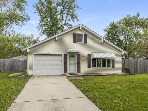 16 Shermead RD, Montgomery, IL 60538