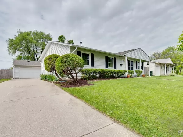 Elk Grove Village, IL 60007,1160 S Glenn TRL