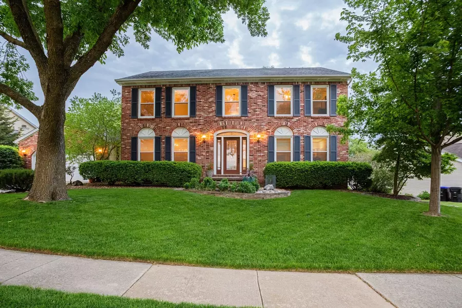 2505 Blarney Stone LN, Bloomington, IL 61704