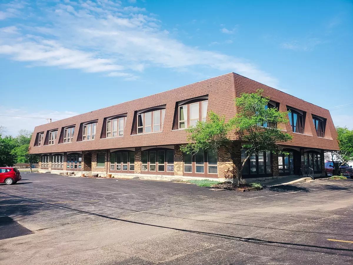 Lake Villa, IL 60046,95 W Grand AVE