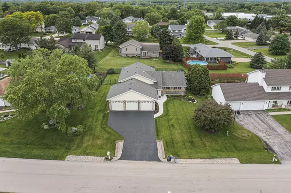 Cherry Valley, IL 61016,7065 Sorghum LN