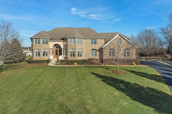 31 Forest LN, South Barrington, IL 60010