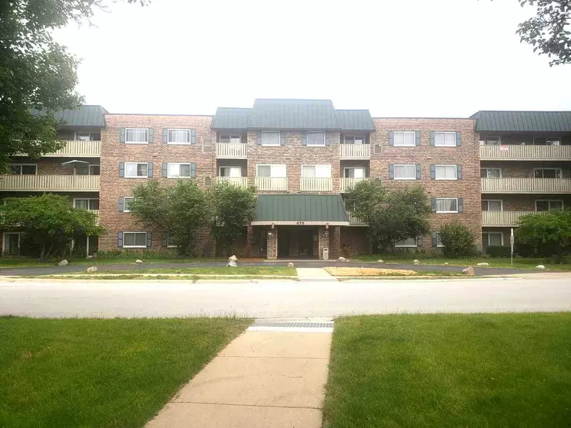 675 Grove DR #111, Elk Grove Village, IL 60007