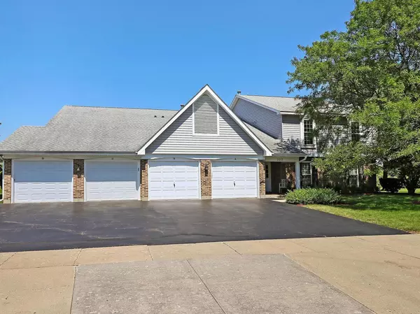 307 N CREEKSIDE TRL #D, Mchenry, IL 60050