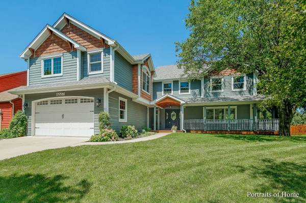 1227 Leverenz RD, Naperville, IL 60564