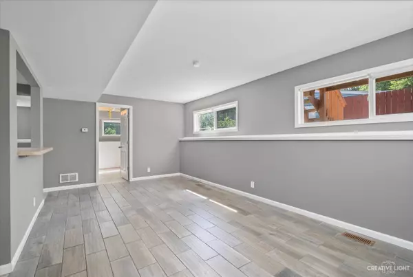 Montgomery, IL 60538,39 Long Beach RD