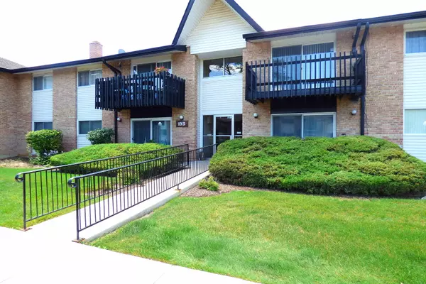 19B Kingery Quarter #206, Willowbrook, IL 60527