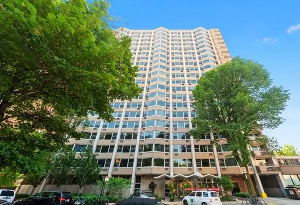 555 W Cornelia AVE #412, Chicago, IL 60657