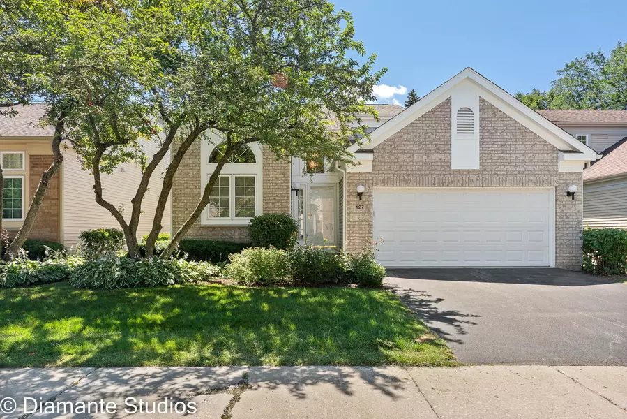 127 Manchester CT, Buffalo Grove, IL 60089