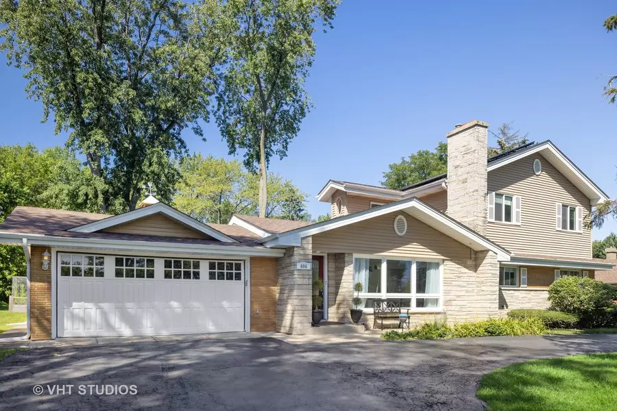 606 Country Club DR, Itasca, IL 60143