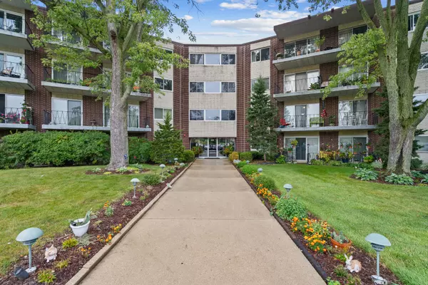 5540 Walnut AVE #31A, Downers Grove, IL 60515