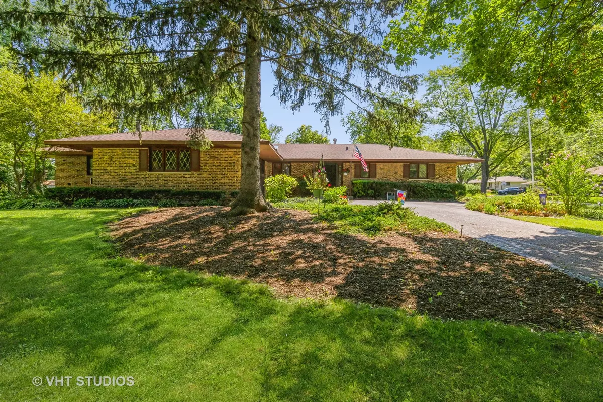 Libertyville, IL 60048,15376 W Fair LN