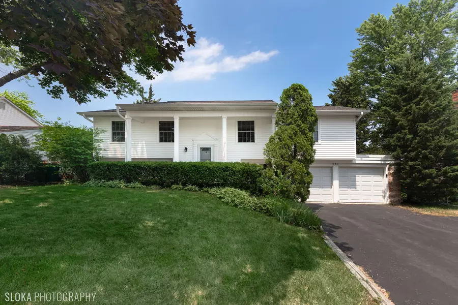 861 Belmar LN, Buffalo Grove, IL 60089