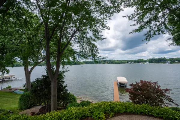 Lake Villa, IL 60046,38950 N CEDAR CREST DR